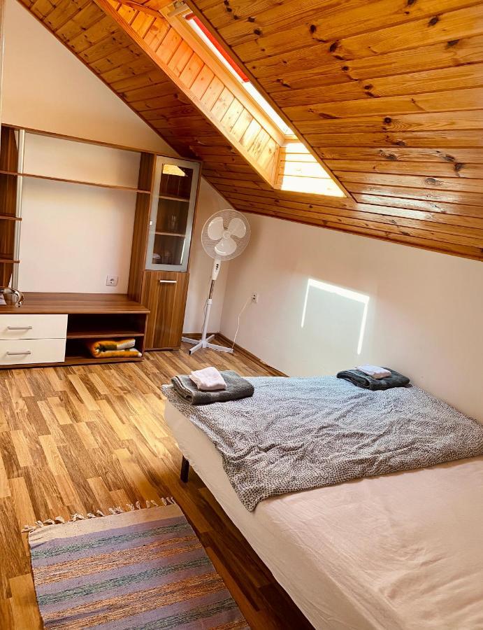 Viztuekoer Apartman ティハニ エクステリア 写真